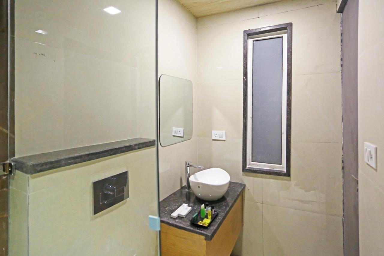 Hotel Apple Villa - Near Delhi Airport With Free Airport Transsfer New Delhi Extérieur photo